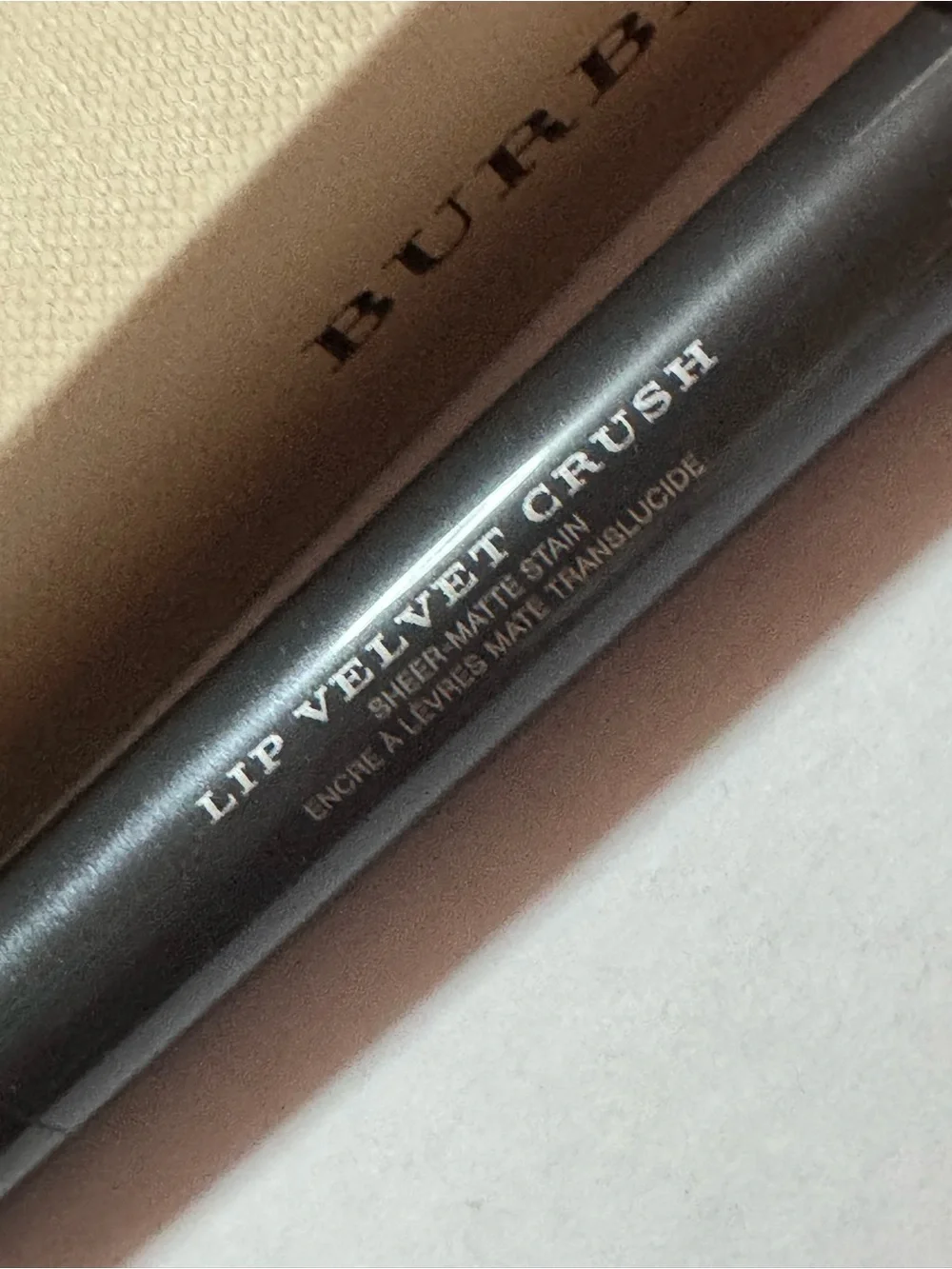 NIB Burberry Lip Velvet Crush Sheer Matte Stain - 40 Sugar Pink (Discontinued)